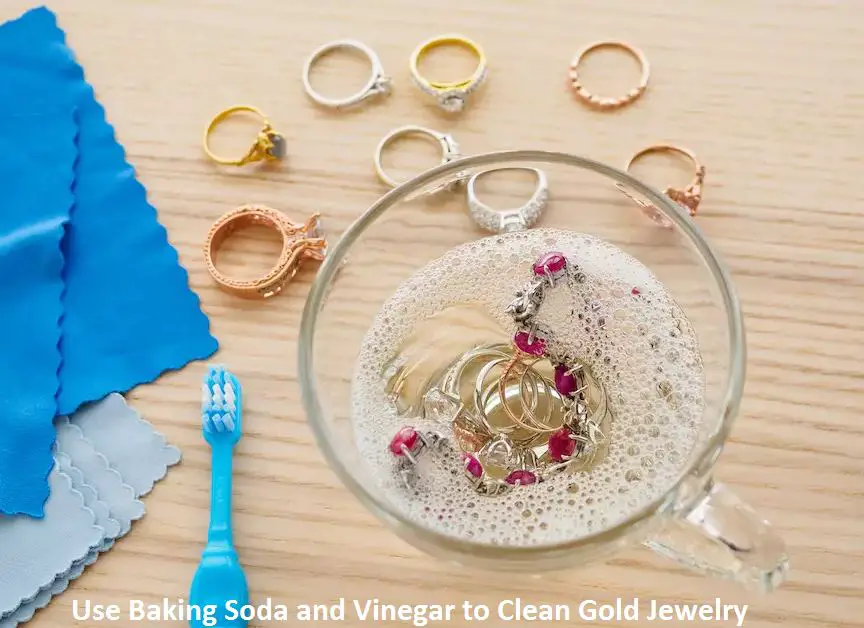 how-to-clean-gold-jewelry-with-baking-soda-and-vinegar-experts-advise