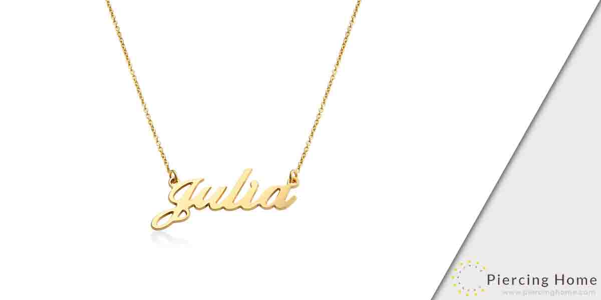 Are Name Necklaces In Style?