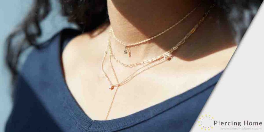 Is It Safe To Sleep With A Necklace On? Expert Advise. Piercinghome